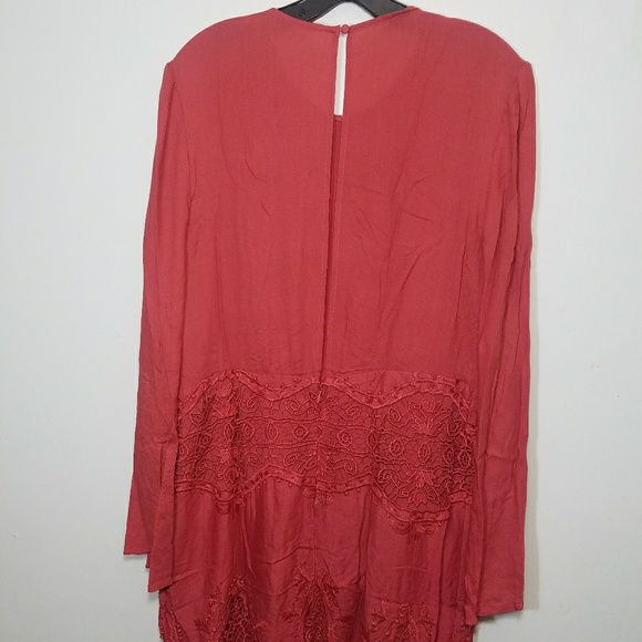 Coral lace open back dress - Picture 4 of 7